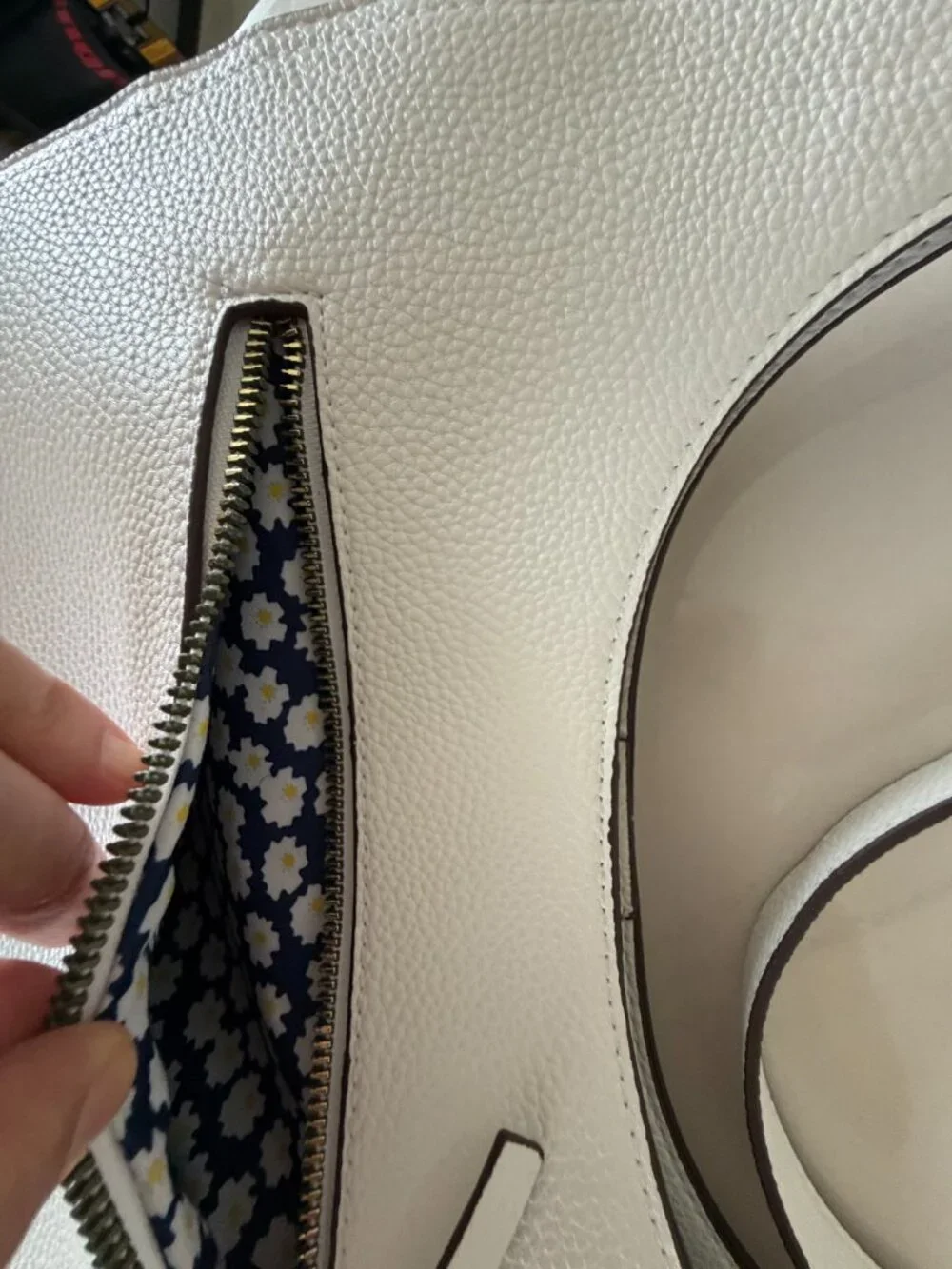 NWT Nanette Lepore White Pebbled Vegan Leather Half Moon Bag